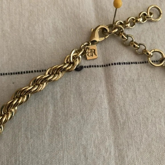 Banana Republic Statement Necklace Gold Tone - Picture 5 of 5